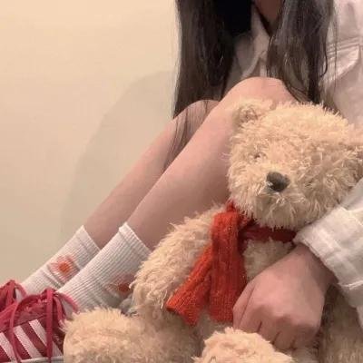 港台老牌艺人又出大瓜：新恋情浮出水面，后援会发声明，一夜之间